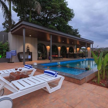 Stayvista'S The Cincin With Elegant Rooms, Snooker Table, Pool, Scenic View, And Jacuzzi Lonavala Exterior photo